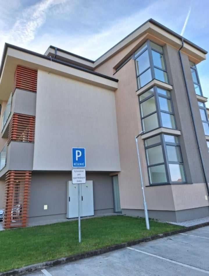 Diamond - Luxusny Apartman Marco โปดไฮสกา ภายนอก รูปภาพ
